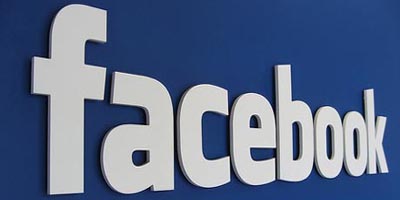 Facebook revenue growth skids, shares plunge